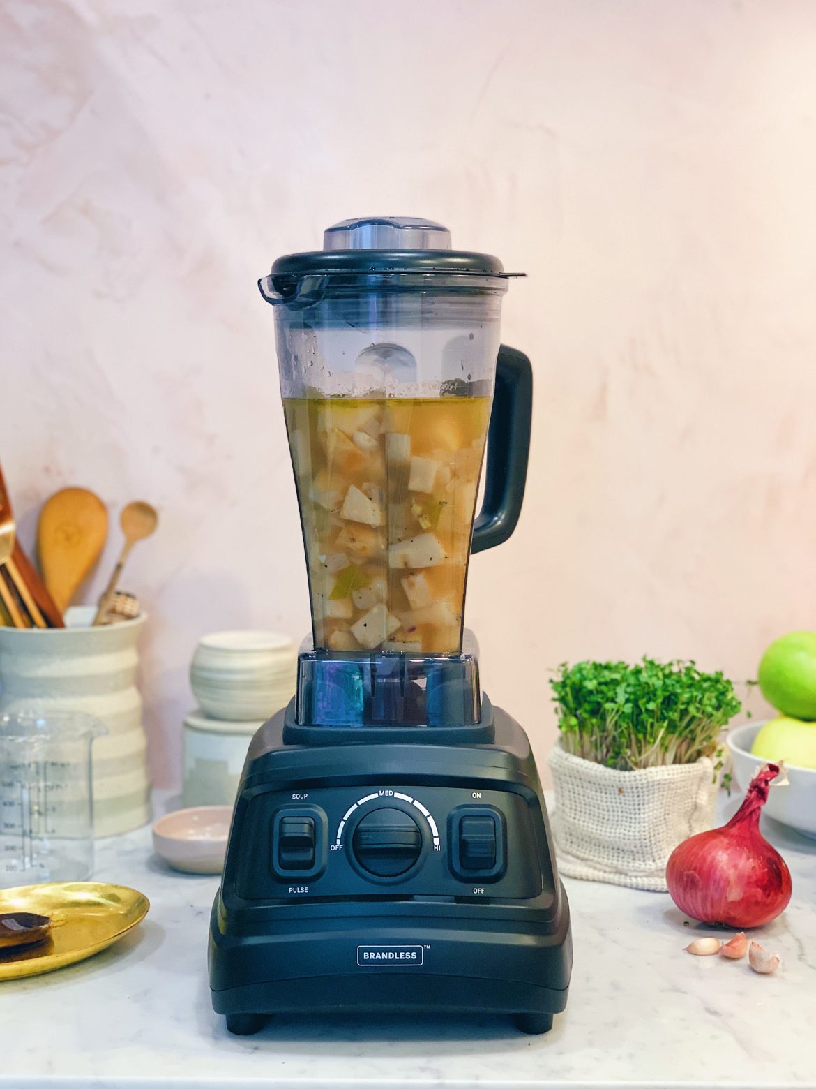 The Brandless Pro-Blender